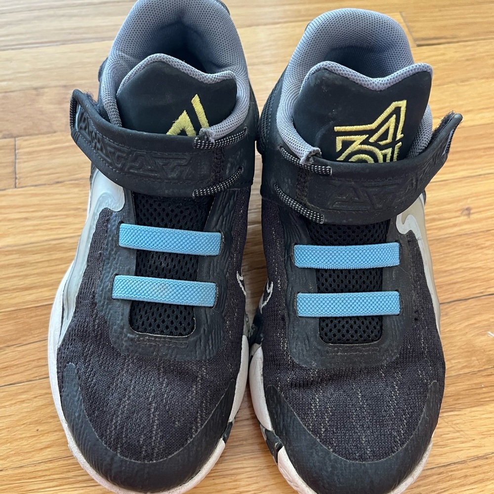 Little Kids Nike Sneakers
